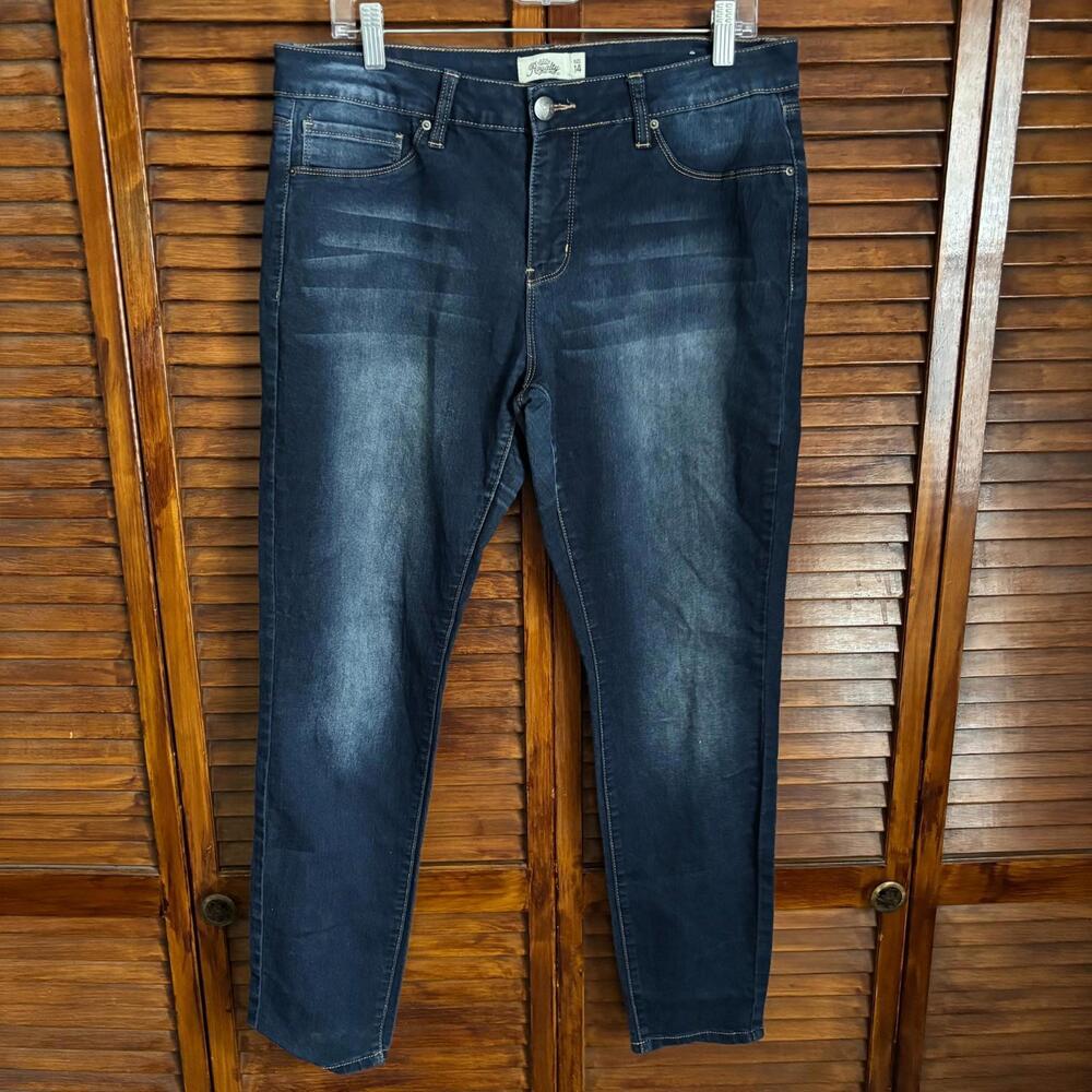 Royalty for Me Women's Jeans - Dark Wash, Mid-Rise Size 14 - (34W 29L) Stretch